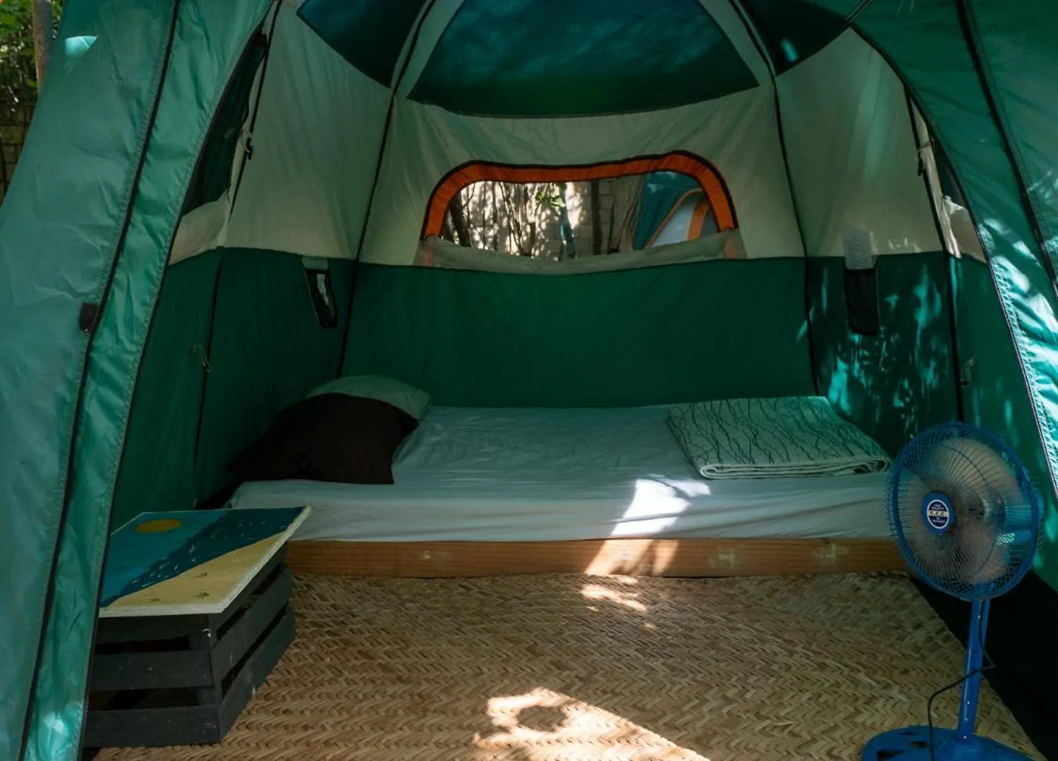 Menhir Maya Xetna Campsite